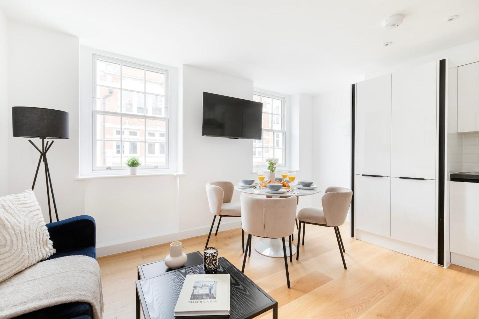 Fitzrovia With Balcony - Cityapartmentstay London Exterior foto