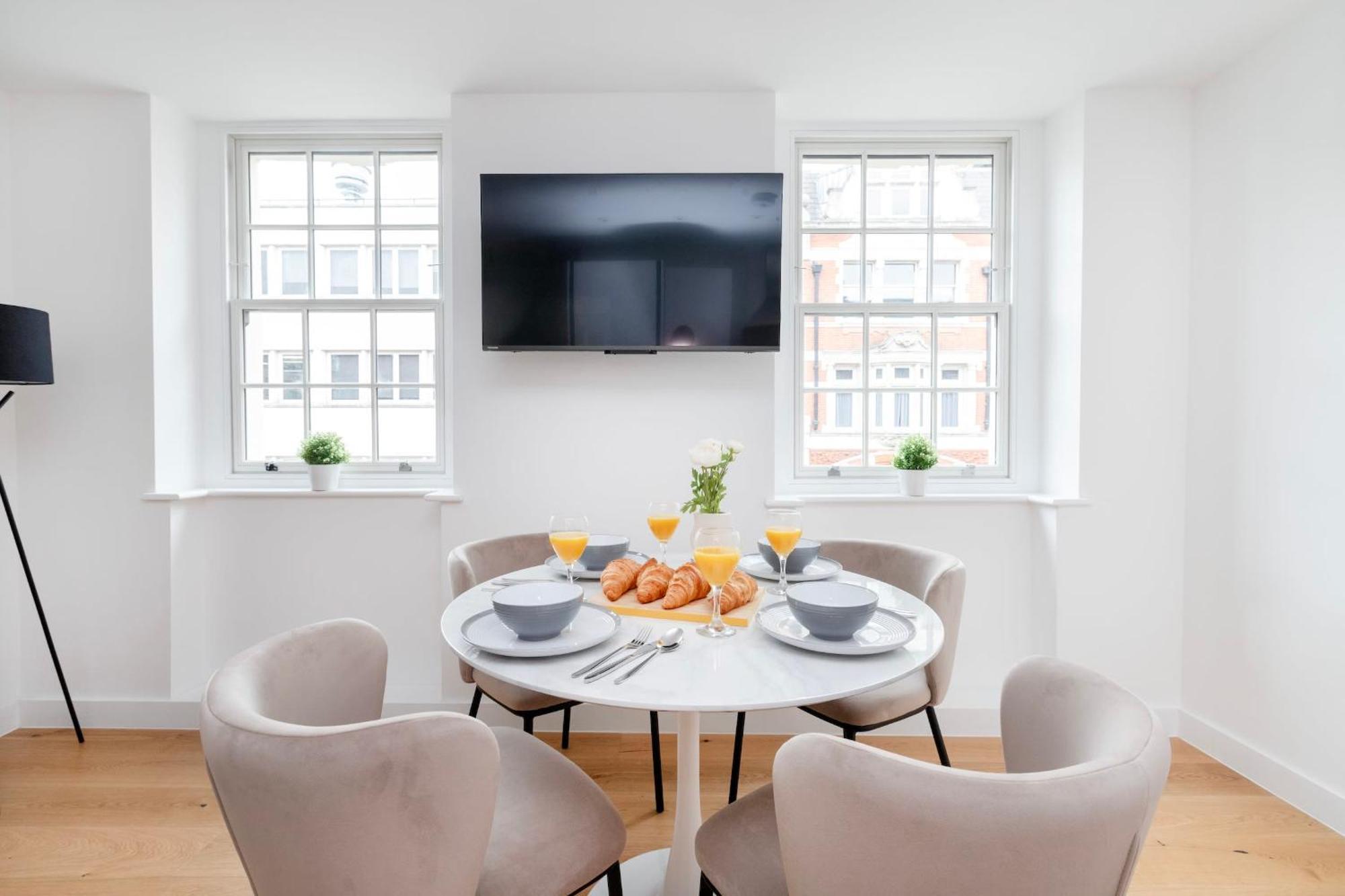 Fitzrovia With Balcony - Cityapartmentstay London Exterior foto