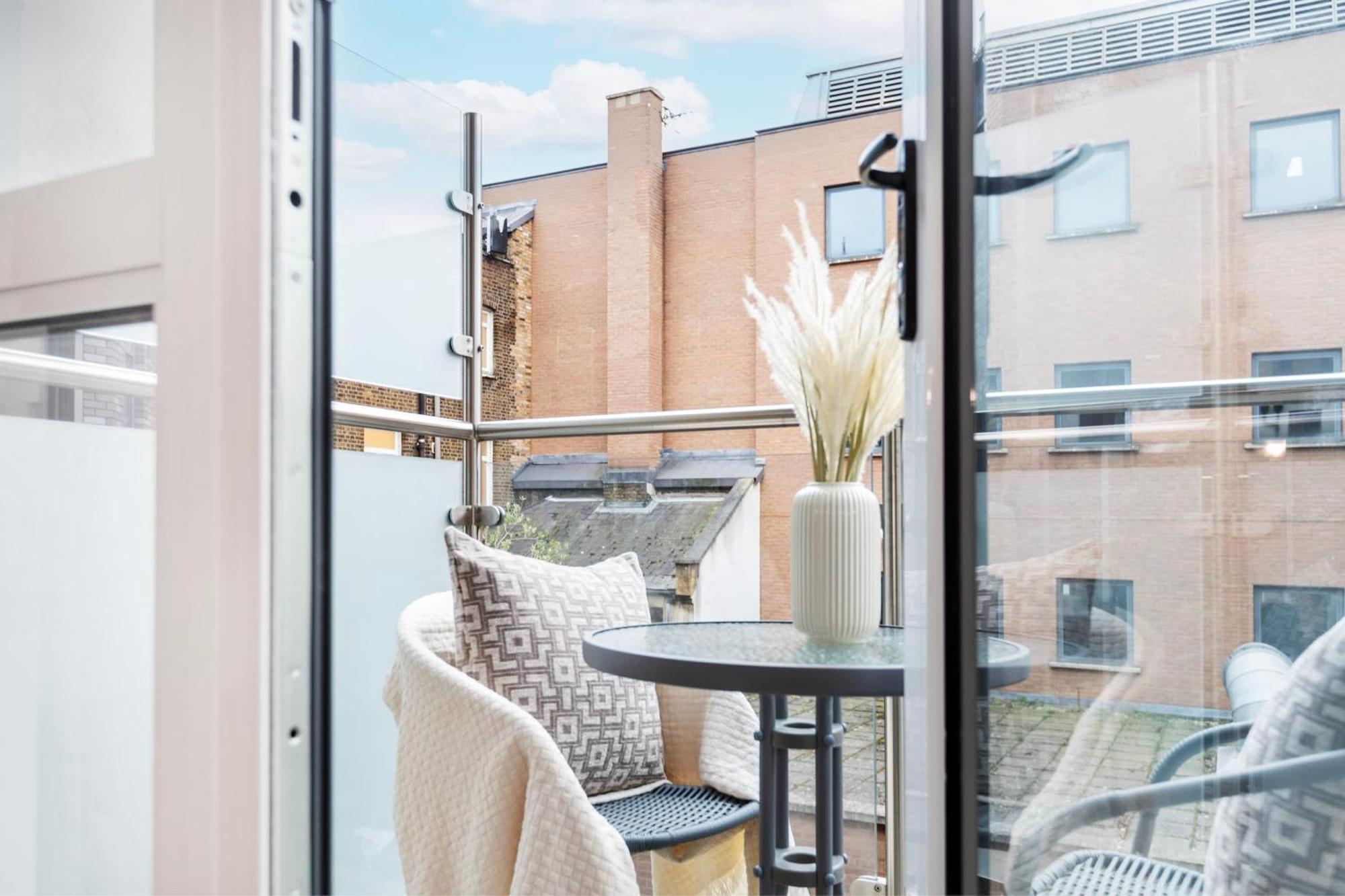 Fitzrovia With Balcony - Cityapartmentstay London Exterior foto